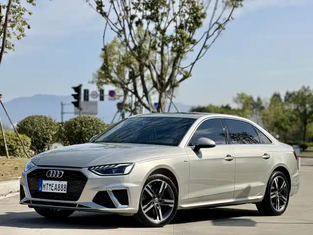 AUDI A4L 2021