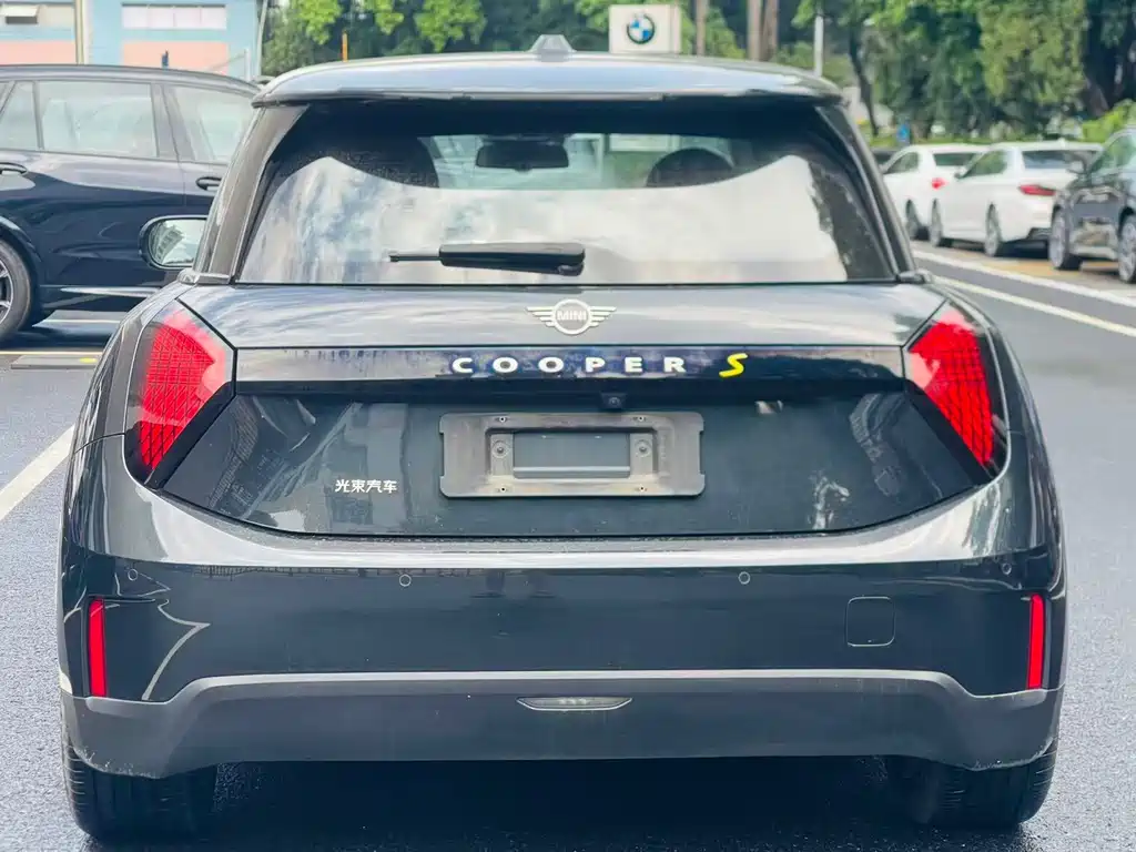 MINI MINI COOPER EV — миниатюра 4