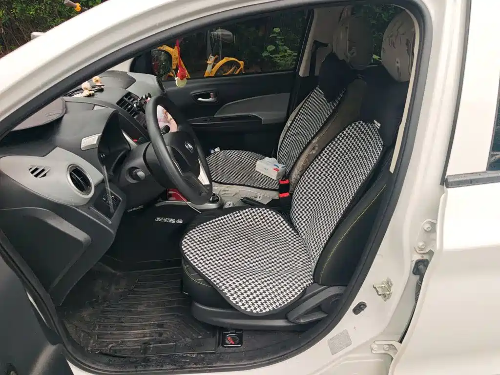 Changan Benben E-Star — миниатюра 11