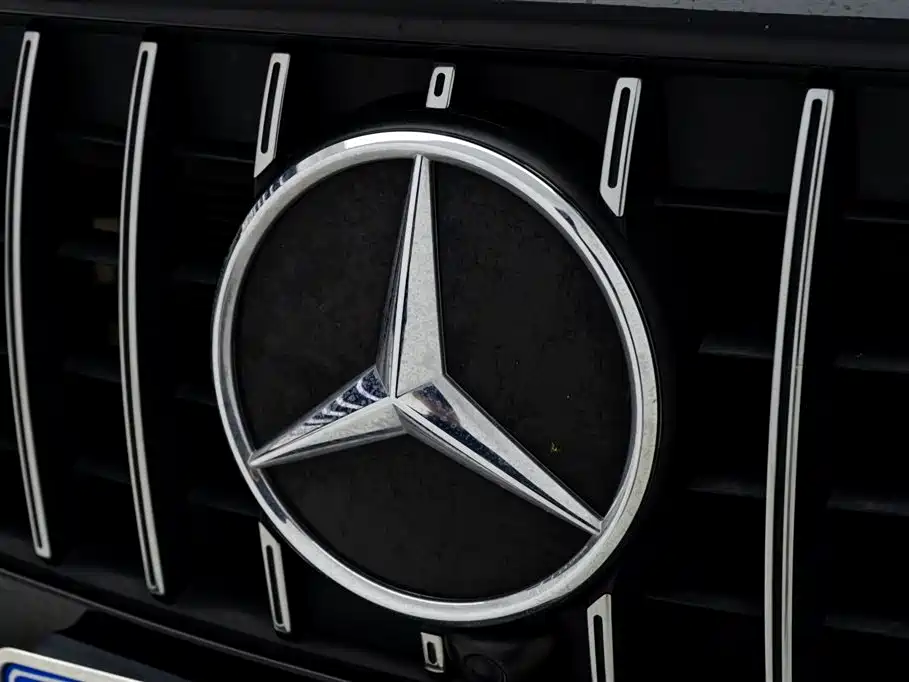 MERCEDES-BENZ GLB AMG