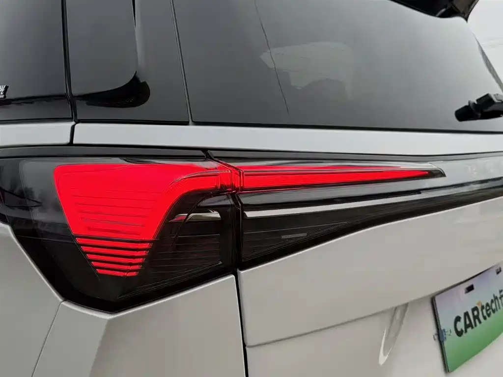 BUICK GL8 NEW ENERGY