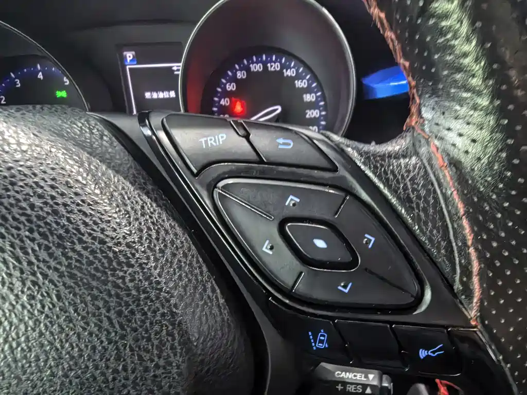 Toyota C-HR — миниатюра 10