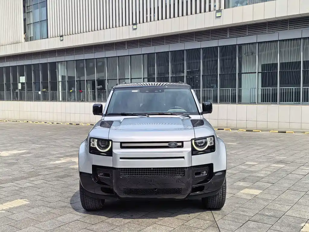 Land Rover Defender — миниатюра 2
