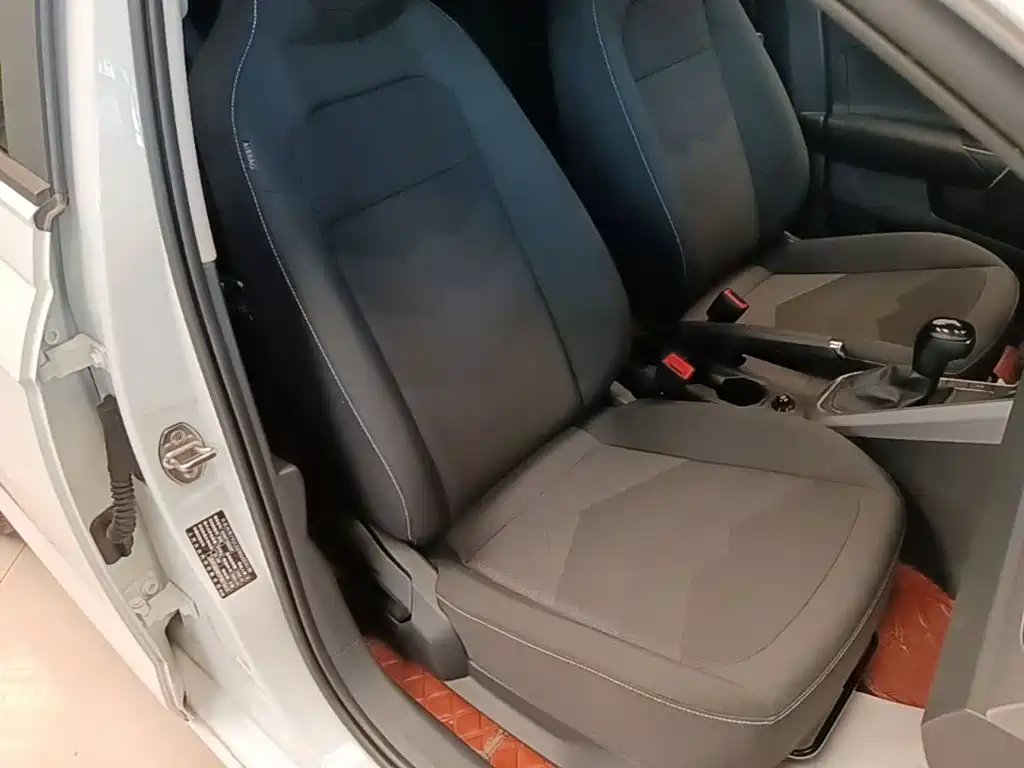 Volkswagen Polo — миниатюра 25