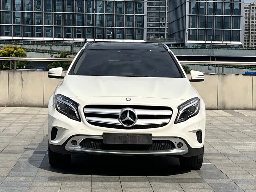 Mercedes-Benz GLA (Import) — миниатюра 2