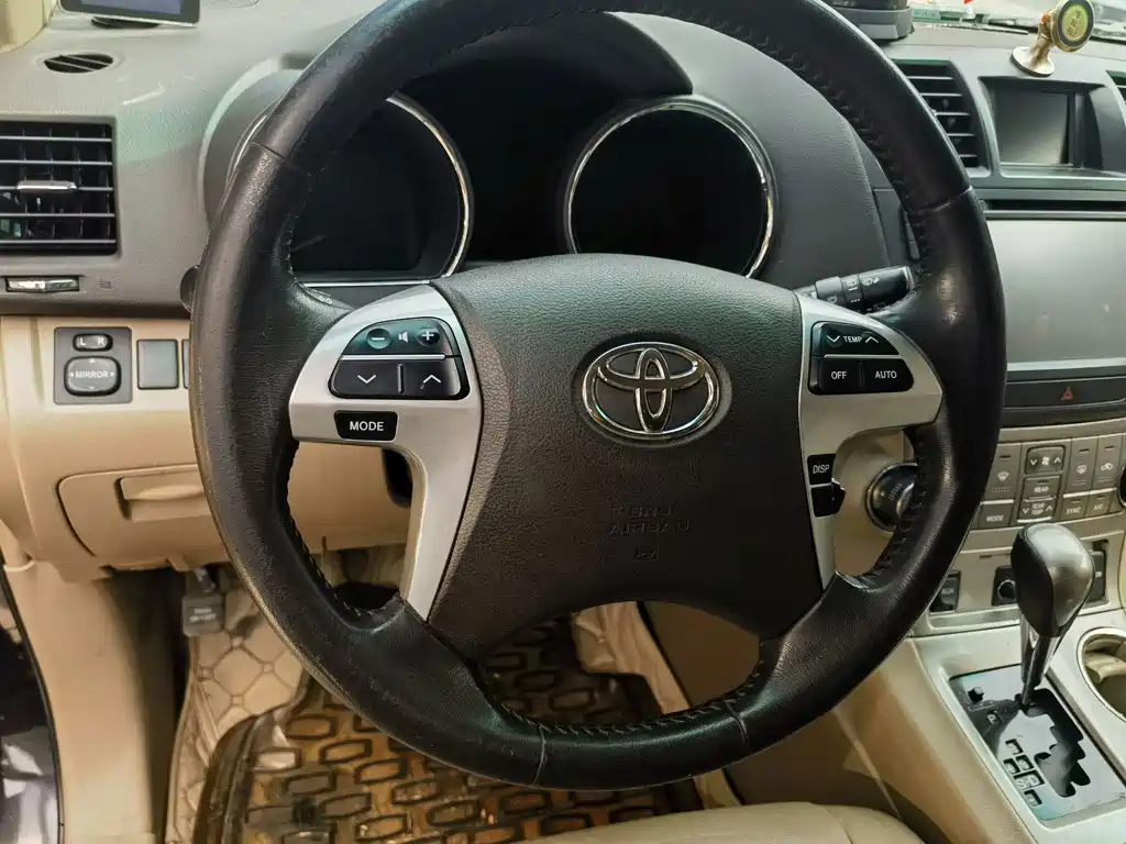 Toyota Highlander — миниатюра 13