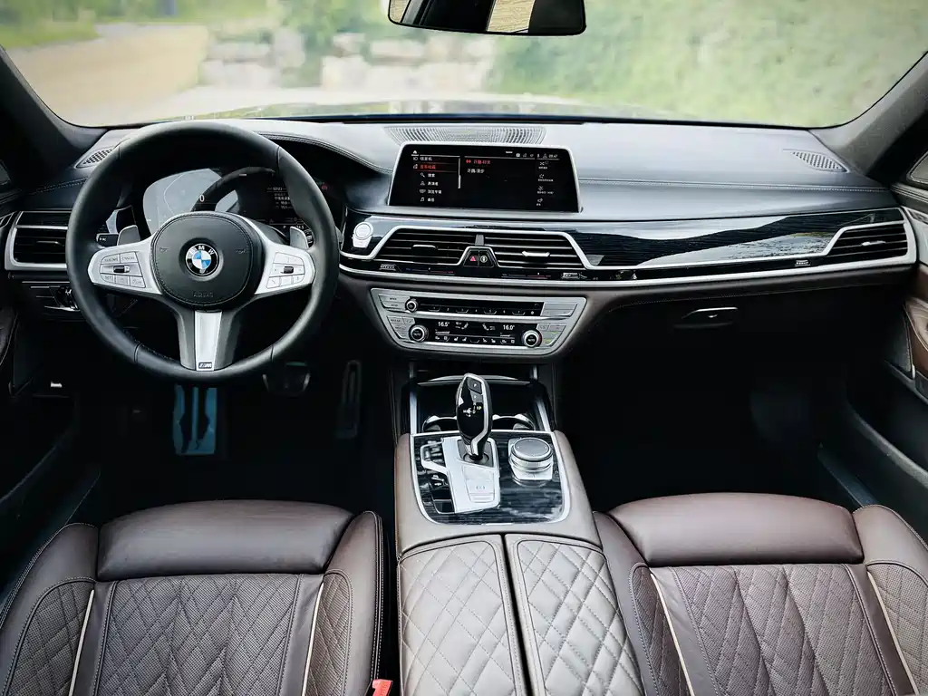 BMW 7 Series 7 2019 740Li Premium M Sport