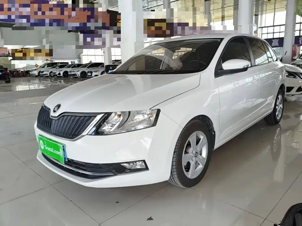 Skoda Rapid Spaceback — миниатюра 2