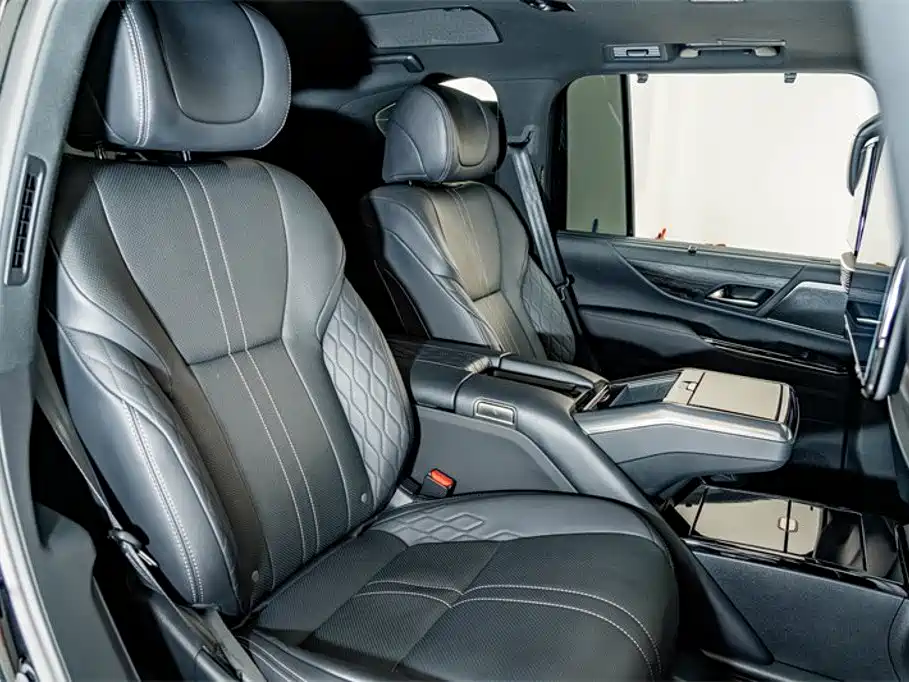Lexus LX — миниатюра 25