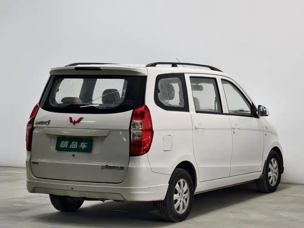 Wuling Hongguang — миниатюра 4