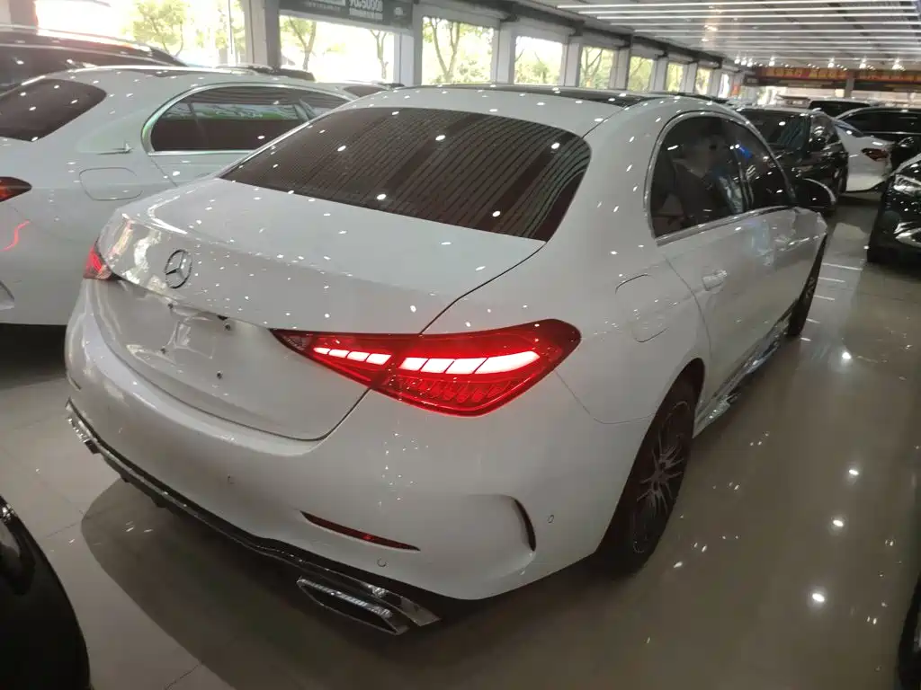 Mercedes-Benz C-Class — миниатюра 9