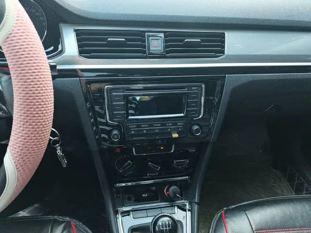 Volkswagen Bora — миниатюра 14