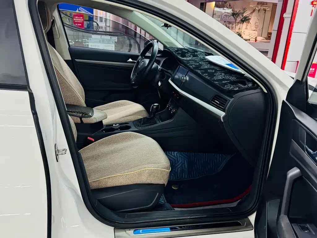 Volkswagen Lavida — миниатюра 10
