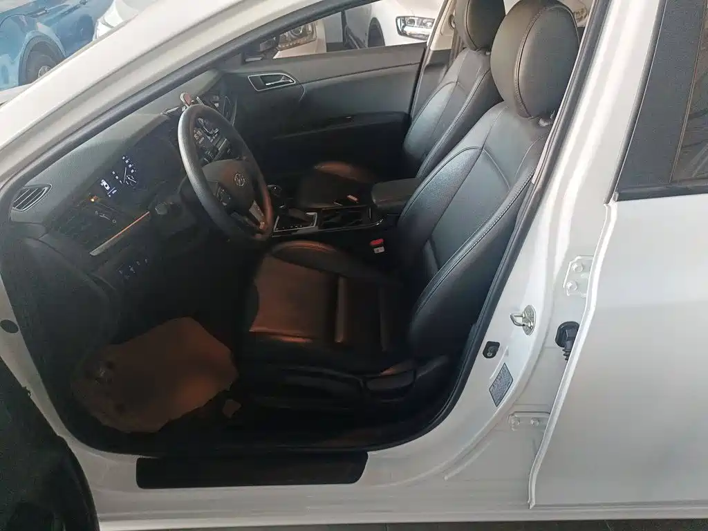 Hyundai Mistra — миниатюра 15