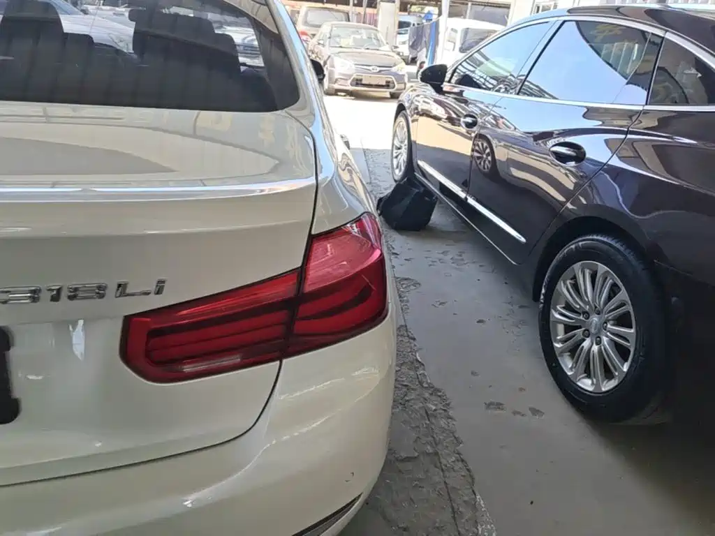 BMW 3 Series — миниатюра 8