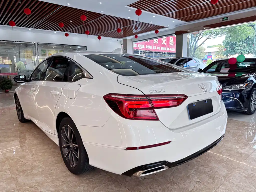 Honda Inspire — миниатюра 6