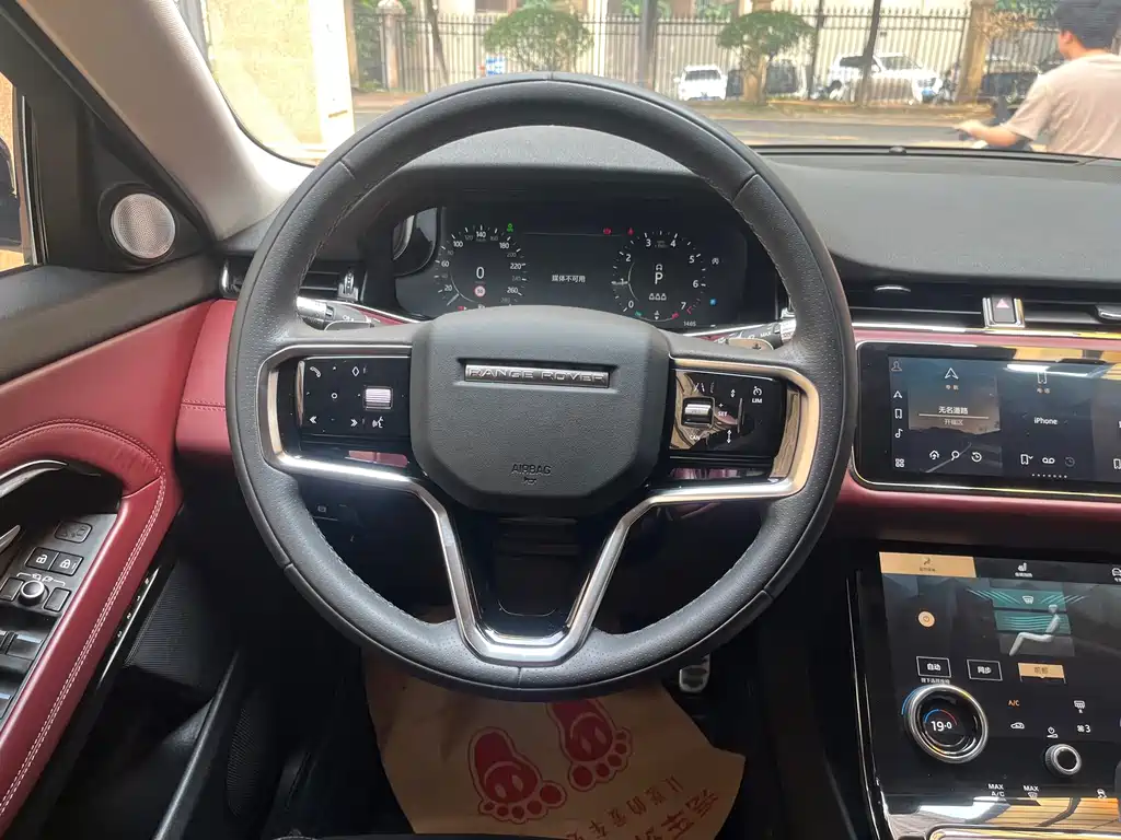 Land Rover Evoque — миниатюра 18