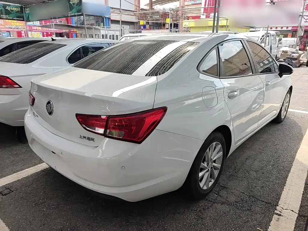 Buick Verano — миниатюра 7
