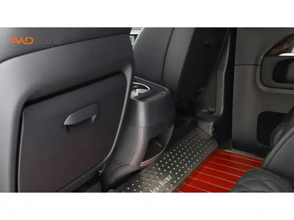 MERCEDES-BENZ V CLASS