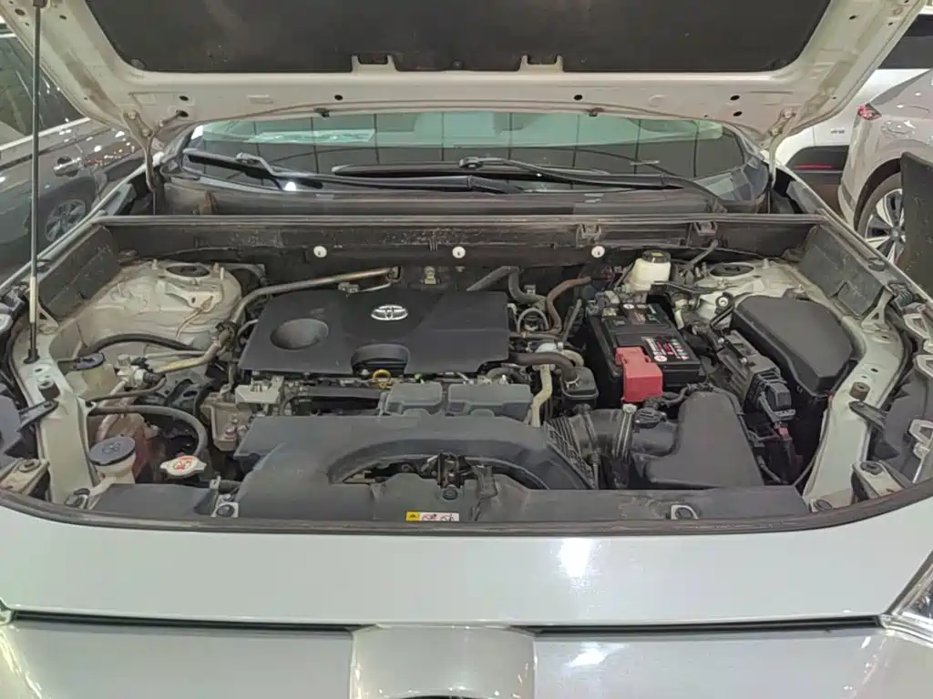 Toyota RAV4 — миниатюра 20