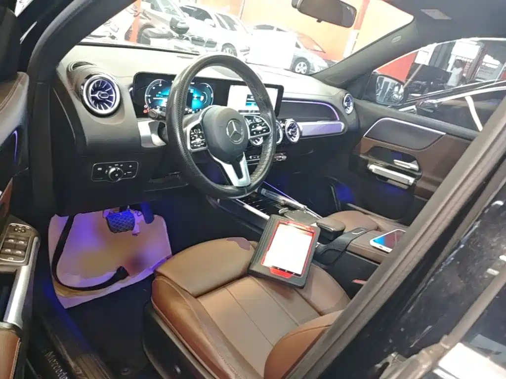 Mercedes-Benz GLB — миниатюра 16