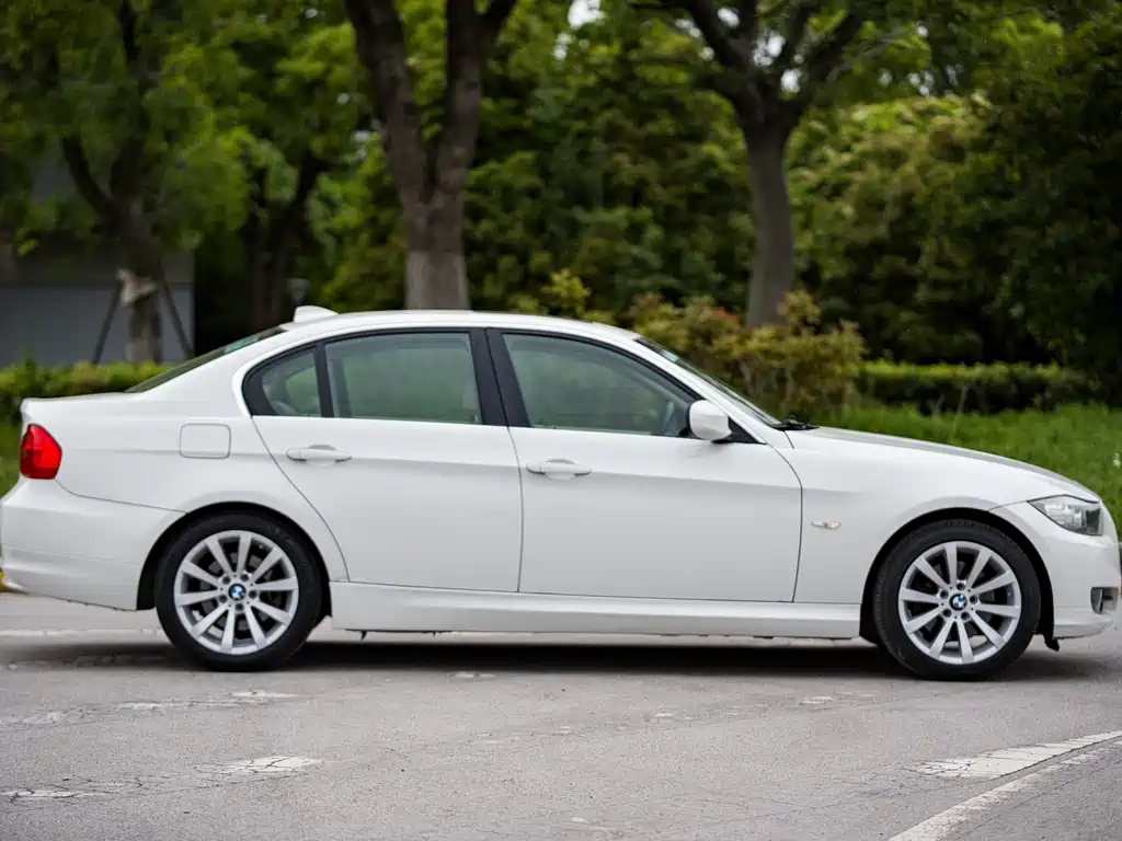 BMW 3 Series — миниатюра 3