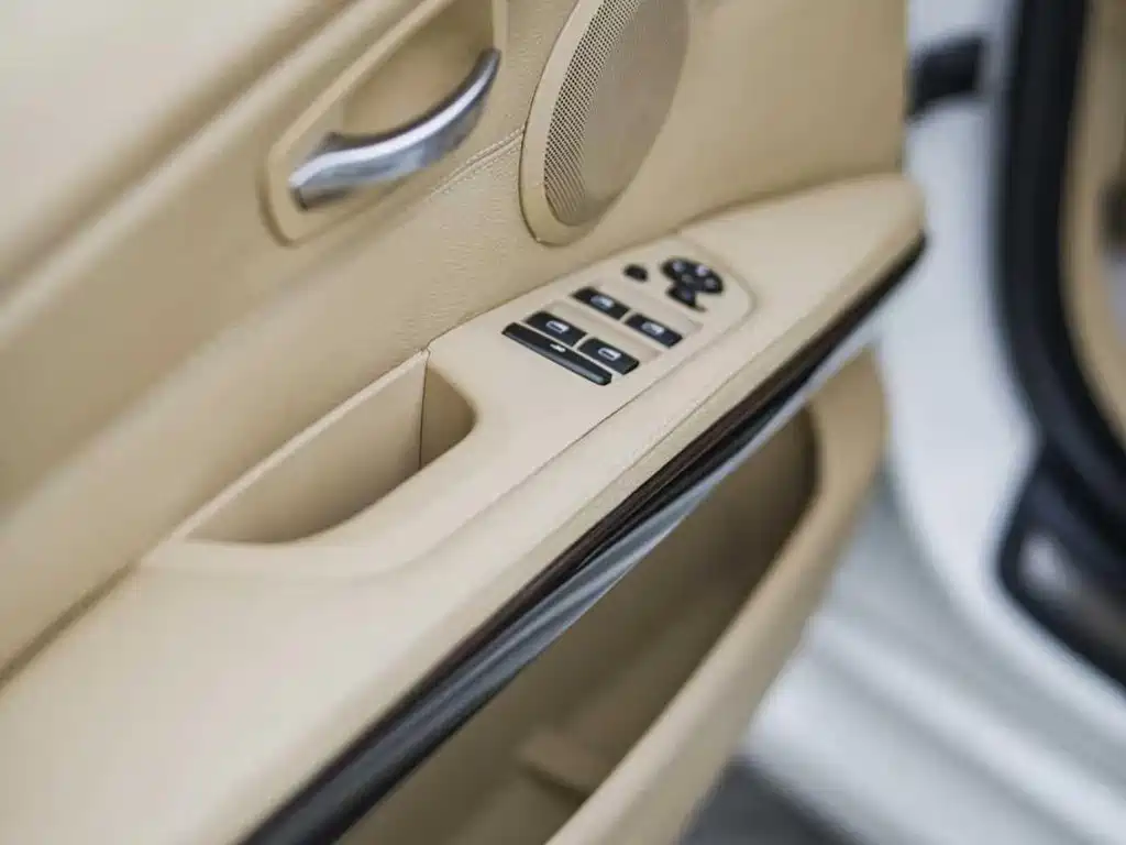 BMW 3 Series — миниатюра 15