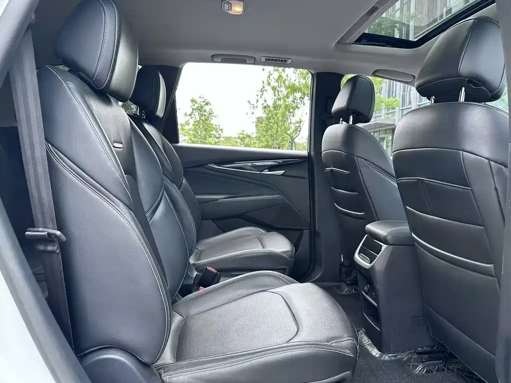 MAXUS Euniq 5 — миниатюра 8