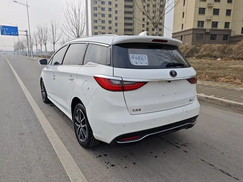 BYD SONG MAX