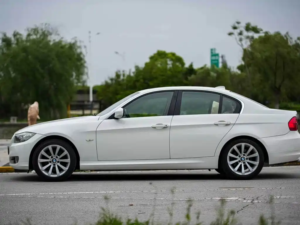 BMW 3 Series — миниатюра 4