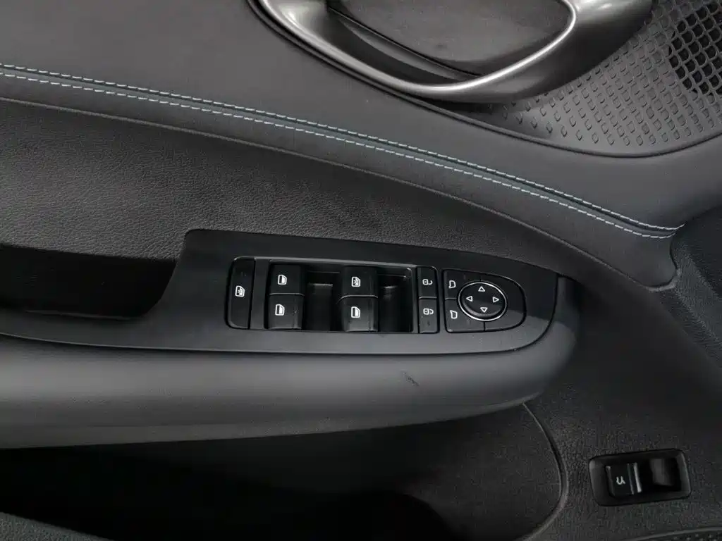 BYD Seal 05 DM-i — миниатюра 9