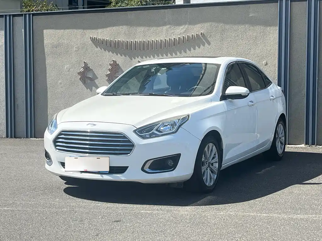 Ford Escort 2017 1.5L AT Fashion