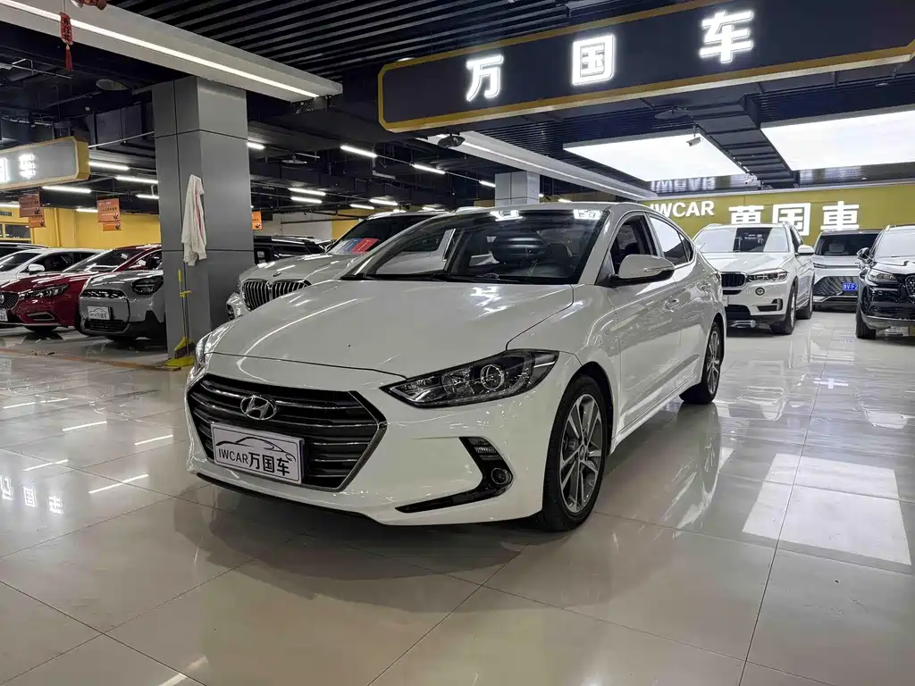 Hyundai Elantra — миниатюра 3