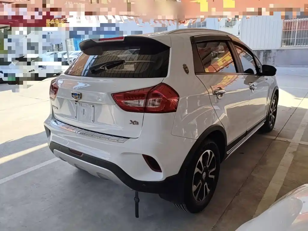 Geely Vision X3 — миниатюра 7