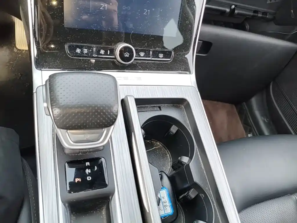 Roewe RX5 New Energy — миниатюра 14