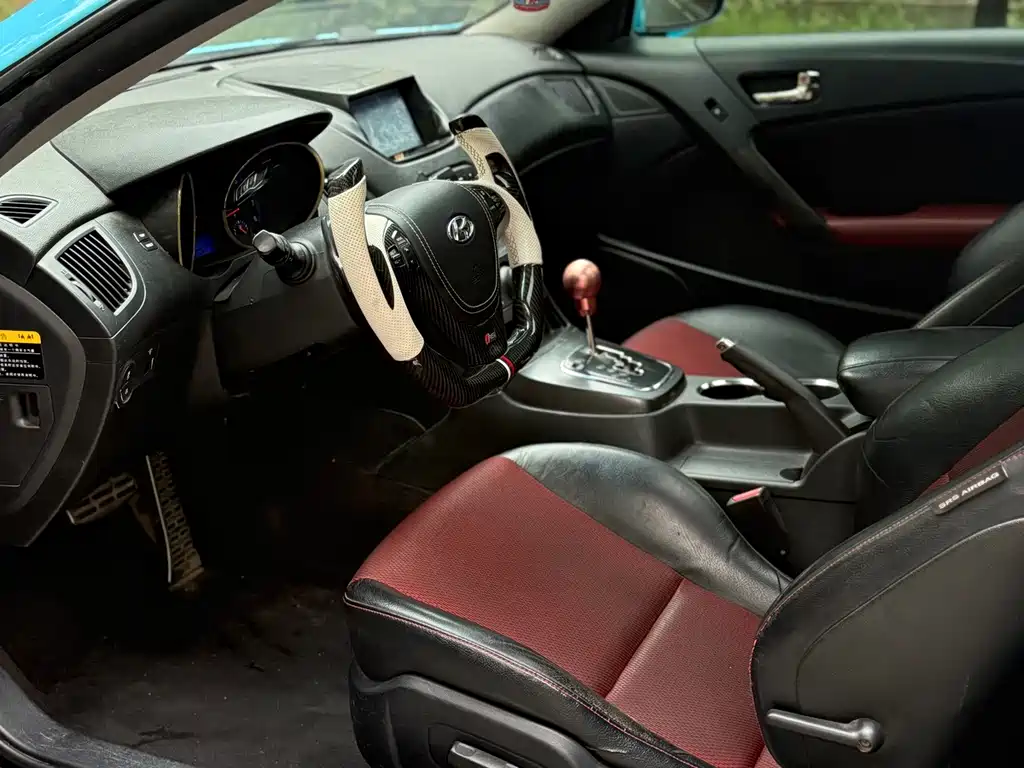 Hyundai Genesis Coupe — миниатюра 4