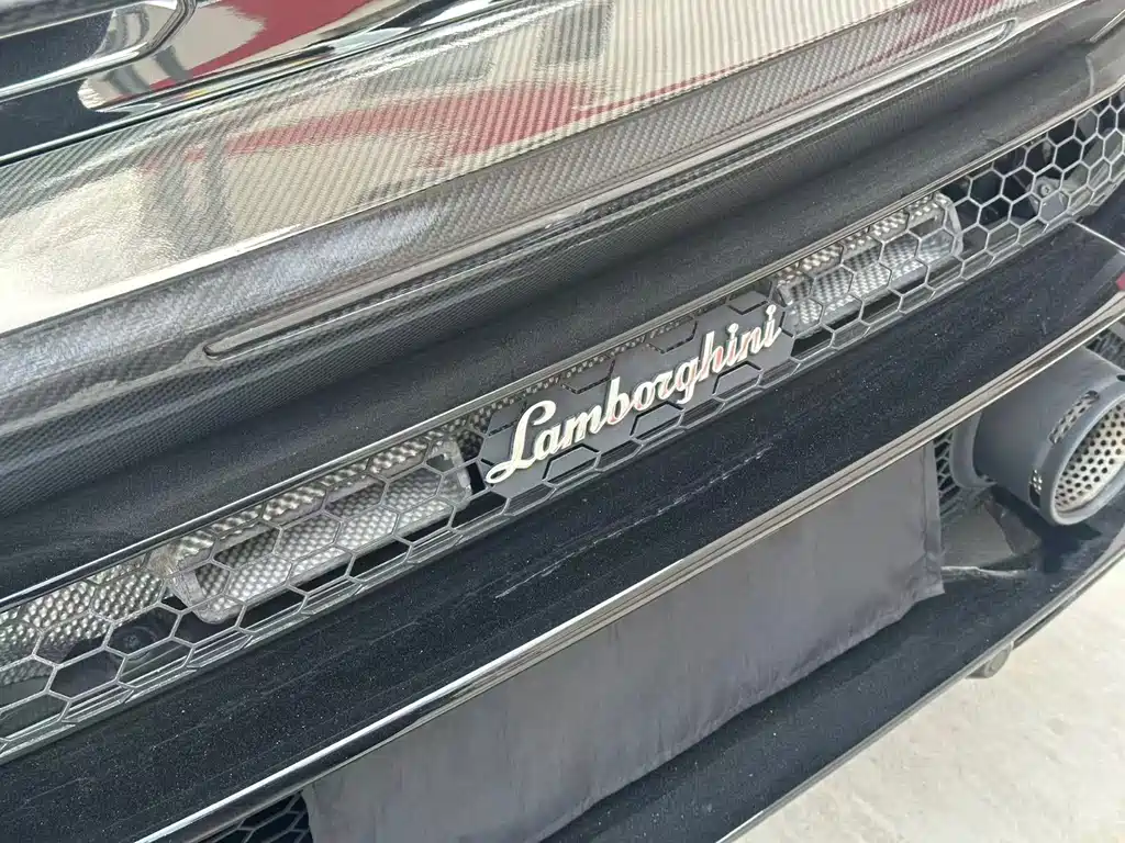 LAMBORGHINI HURACÁN