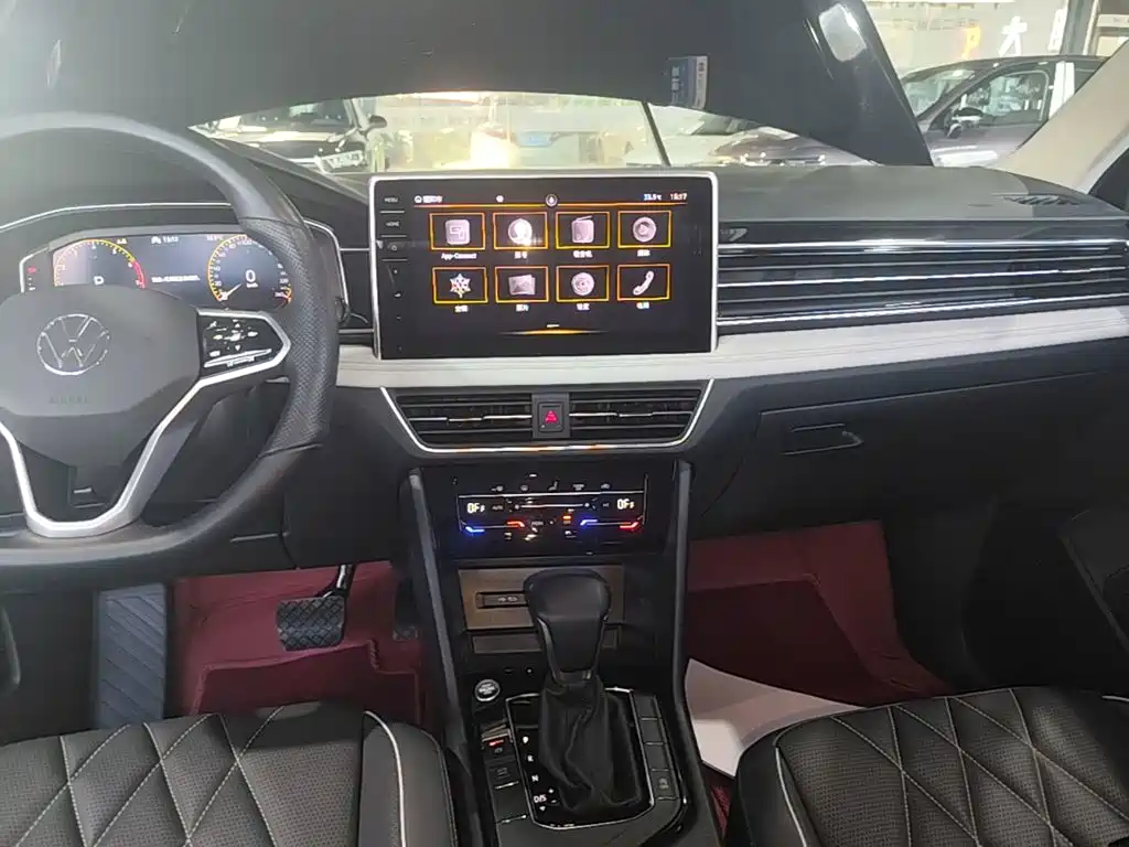 Volkswagen Tiguan L — миниатюра 13