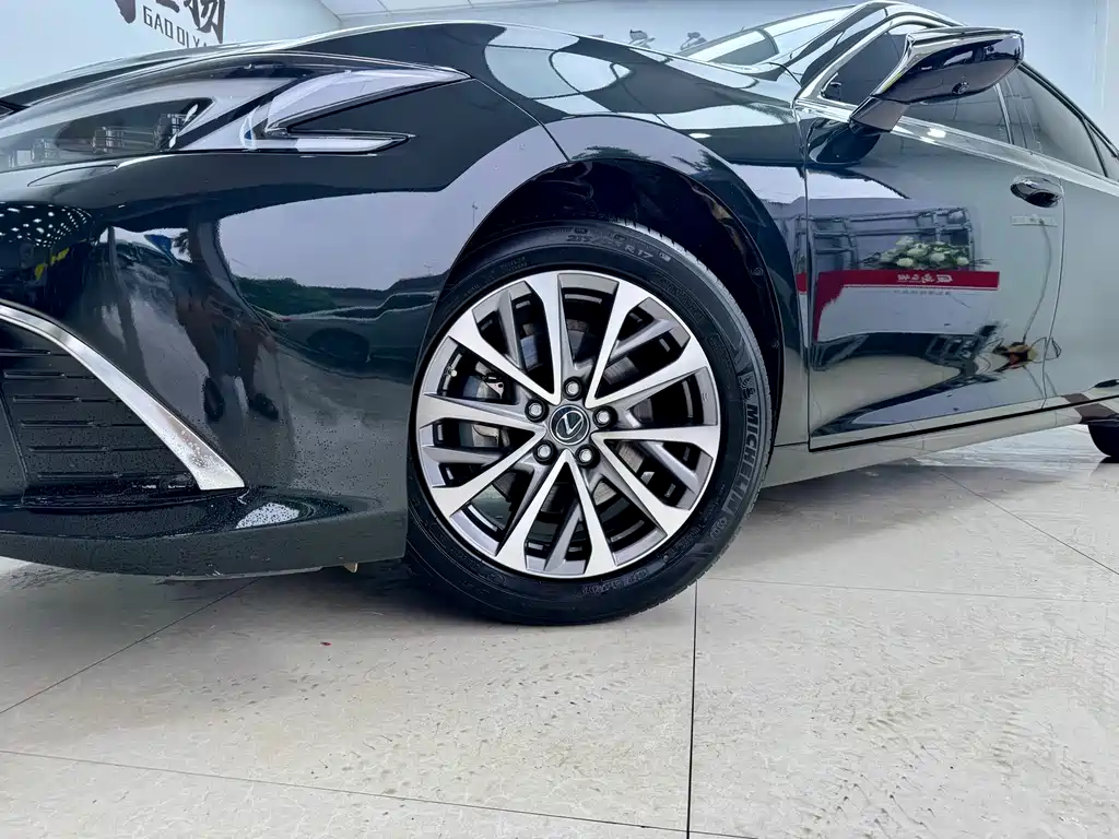 Lexus ES — фотографии объявления, Фото 20