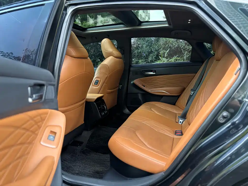 Toyota Avalon — миниатюра 9