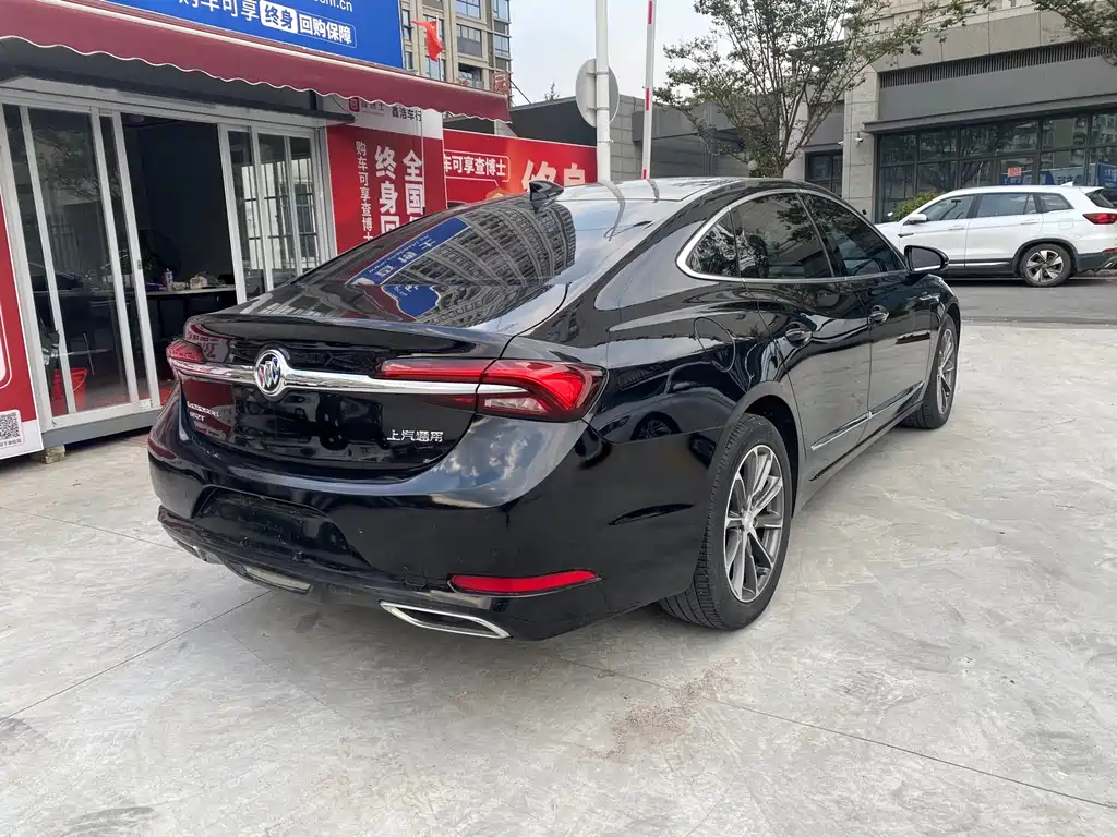 Buick LaCrosse — миниатюра 3