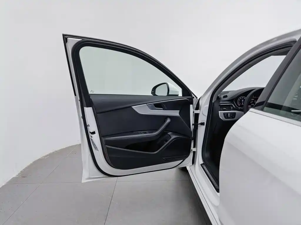 Audi A4L — миниатюра 8