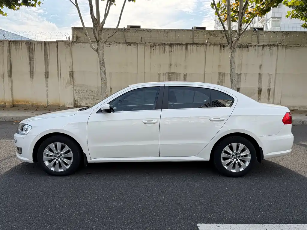 Volkswagen Lavida — миниатюра 7