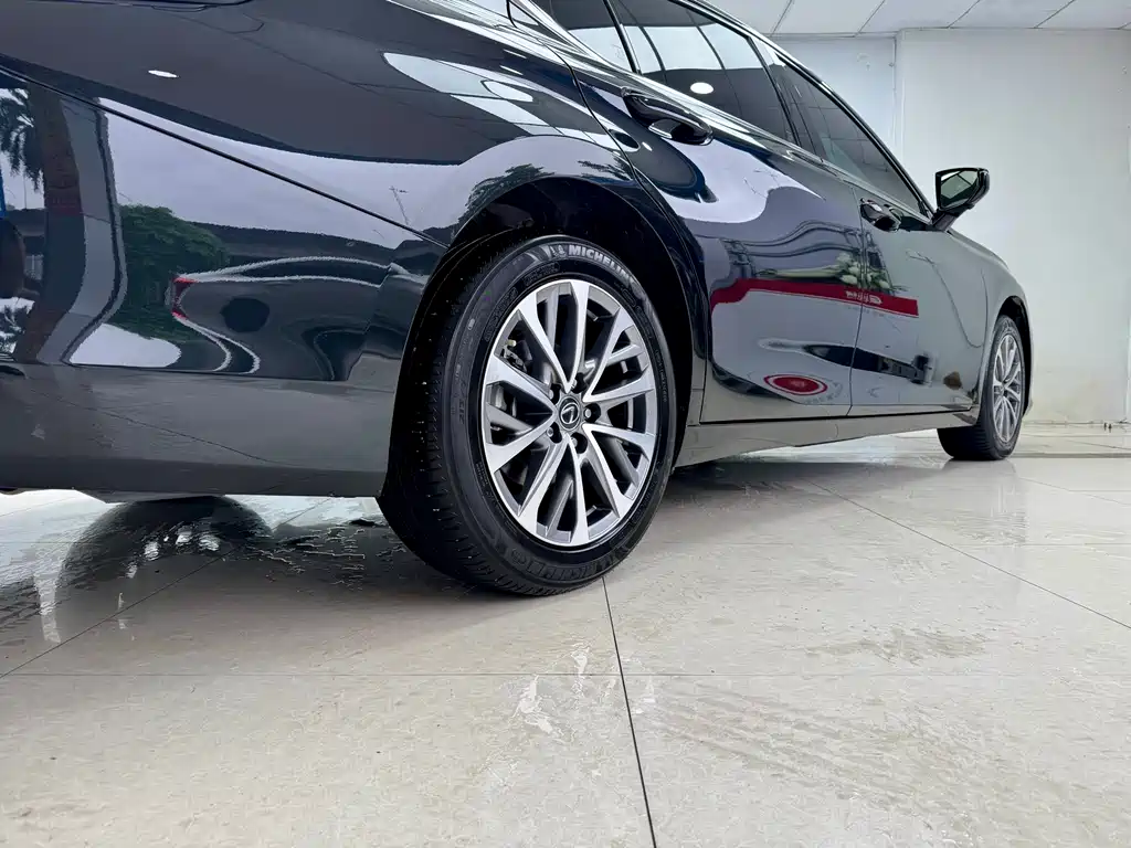 Lexus ES — фотографии объявления, Фото 21
