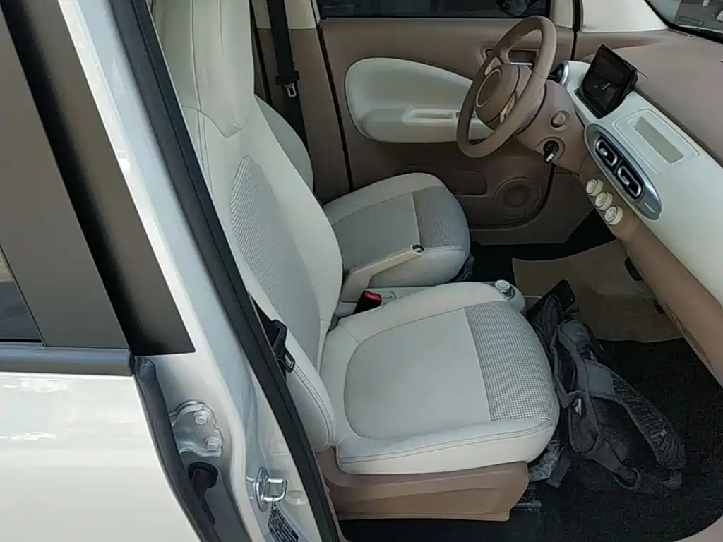 Wuling MINIEV — миниатюра 25