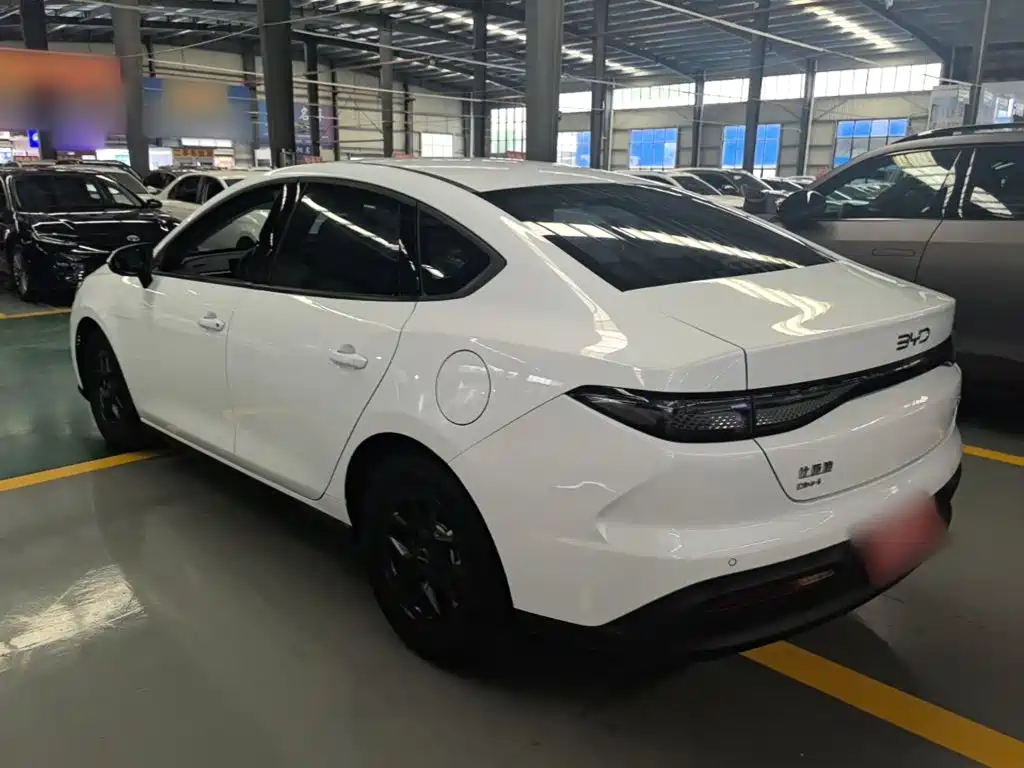 BYD Seal 05 DM-i — миниатюра 5