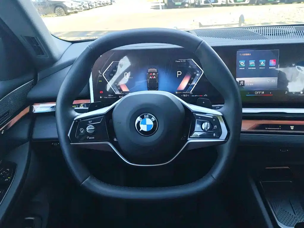 BMW 5 Series — миниатюра 5