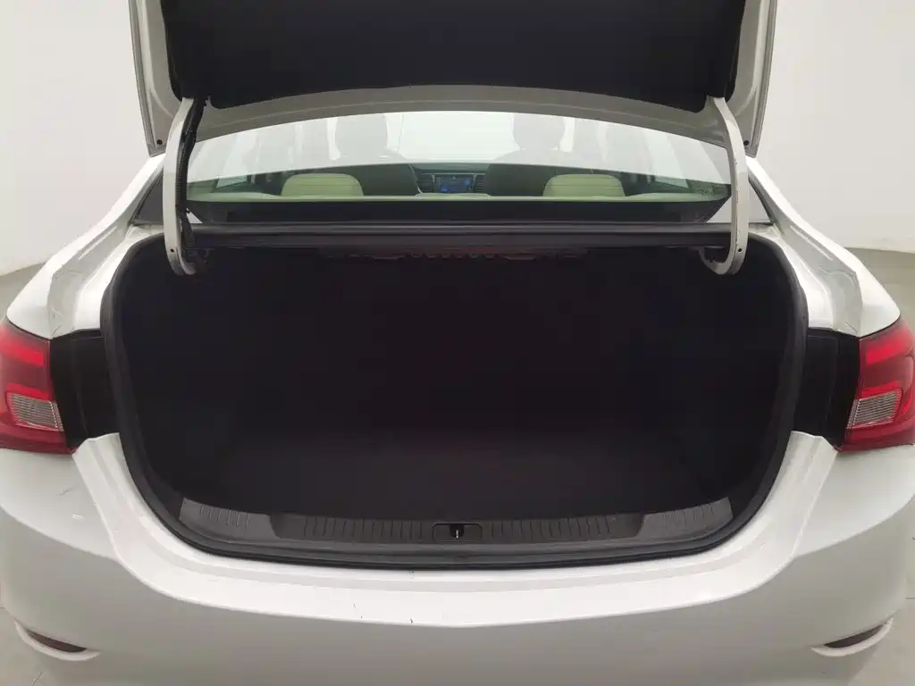 Buick Excelle — миниатюра 16