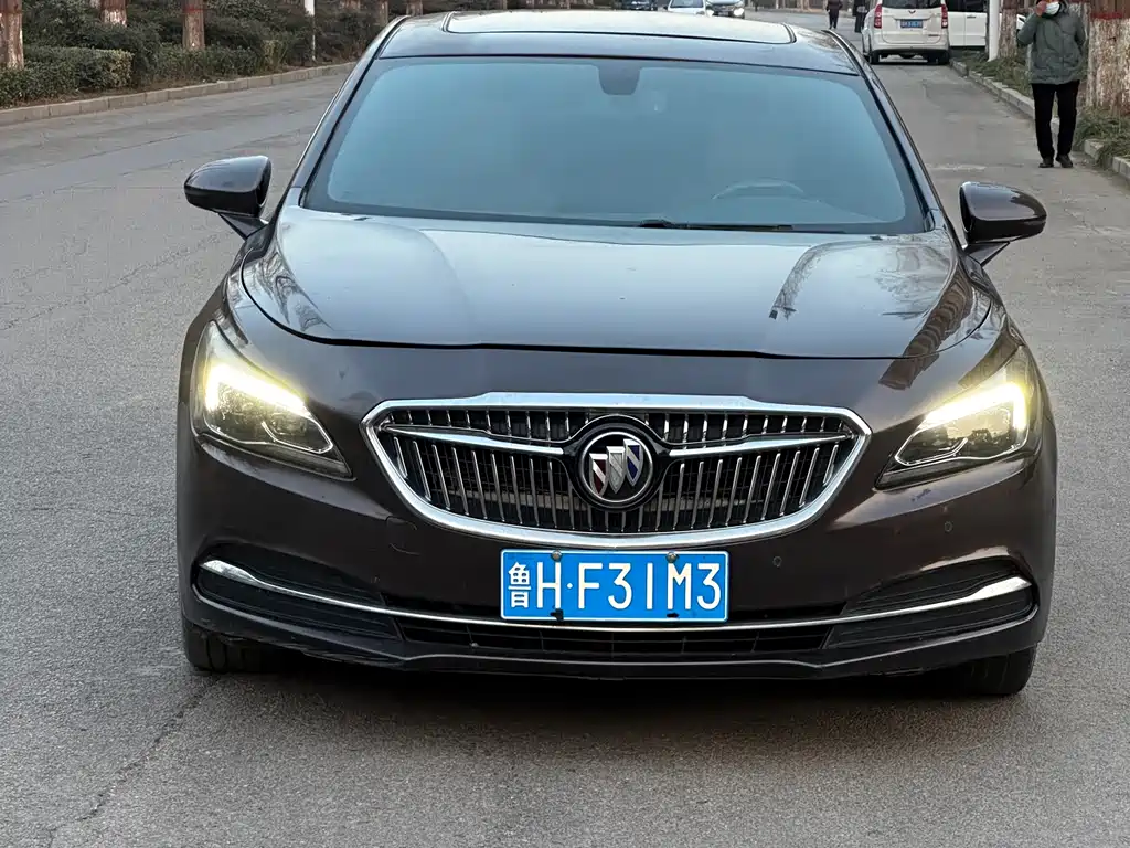 BUICK LACROSSE