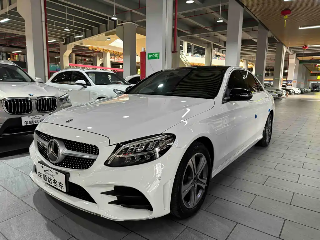 Mercedes-Benz C-Class 2021